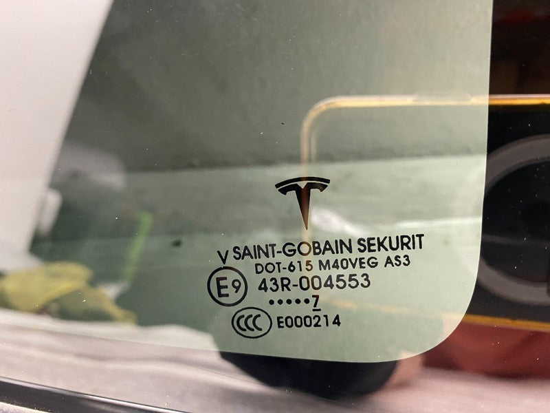 43R-004553 ⭕ 2016-2020 Tesla Model X Rear Passenger Side Window QTR Quarter Glass 1/4 Right