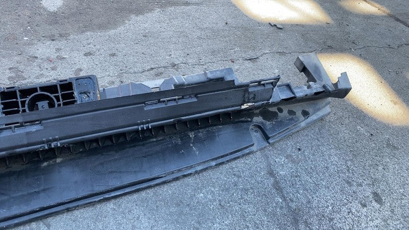 A1666900210 2012-2019 Mercedes-Benz GLE350 Right Running Board Step Mount Support Bracket RH