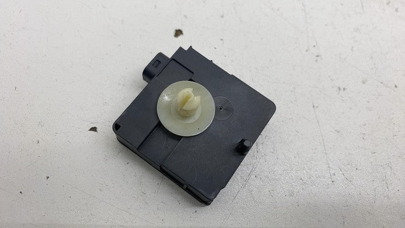 Miscellaneous Parts RIVIAN R1S 22