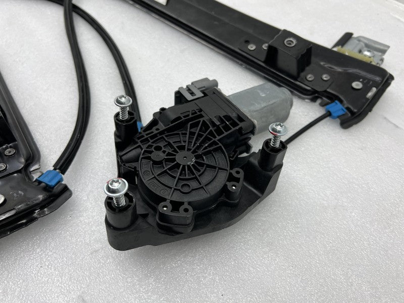 P11-C57030-04 ⭕2022-2024 Lucid Air Front Left Driver Side Window Regulator Motor P11-C57030-04