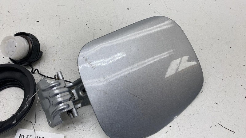 ⭕ 2023 2024 2025 Toyota Prius Fuel Tank Gas Cap Door Lid Cover Silver - 1L0 OEM