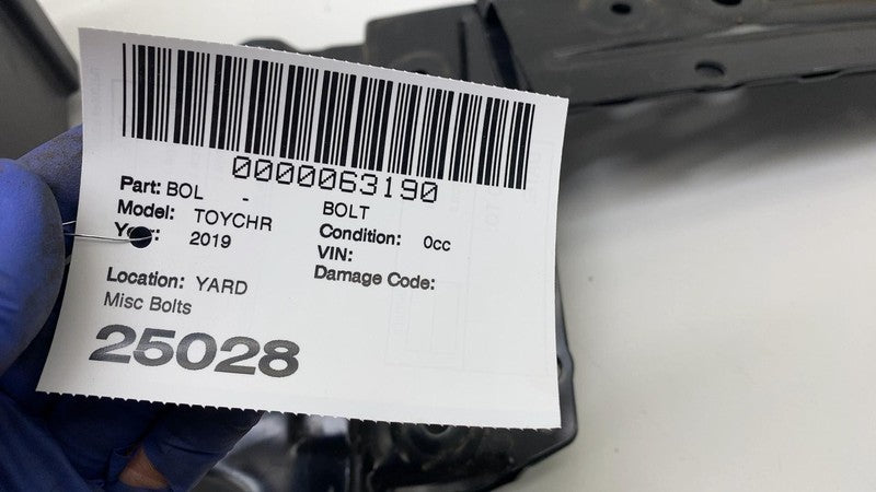 ⭕ 2018-2022 Toyota C-HR SET of Bolt Nut Clip w/ Fender Apron Support Bracket