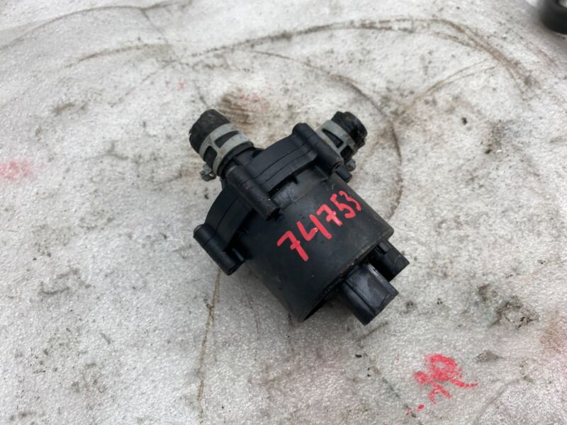 2016-2020 Tesla Model S X Cooling System Auxiliary Water Coolant Pump FWD Assy