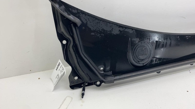 31694300 ⭕2021 2022 2023 Polestar 2 Front Windshield Wiper Cowl Panel Grille OEM 31694300