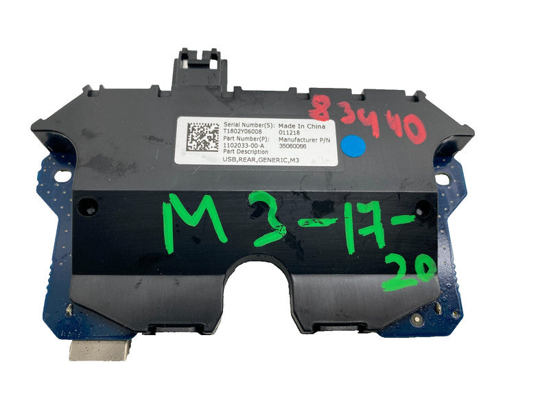 ⭕ 17-23 Tesla Model 3 Rear Generic USB/AUX Control Unit Hub Module 1102033-00-A