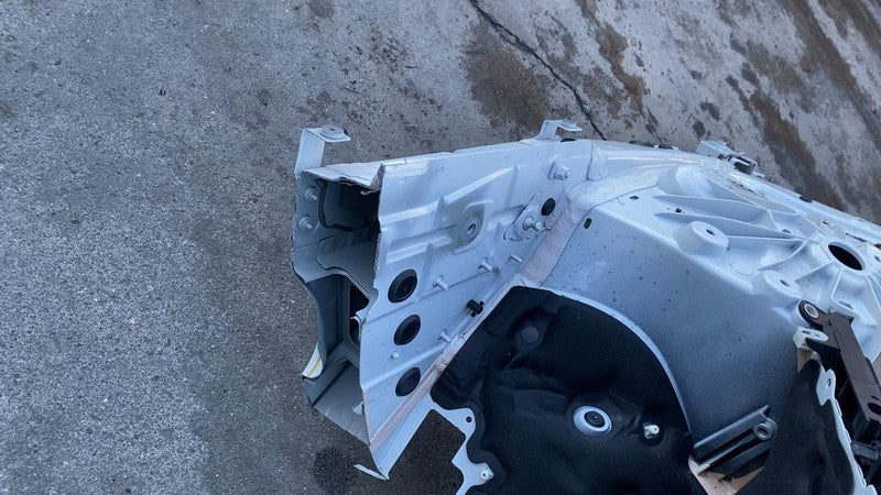 ⭕2018 2019 BMW 530e Front Driver Side Body Frame Horn Structural Cutou