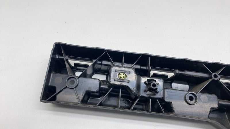 ⭕ 2018-2022 BMW 530e Front Left Skirt Rocker Molding Panel Support Mou