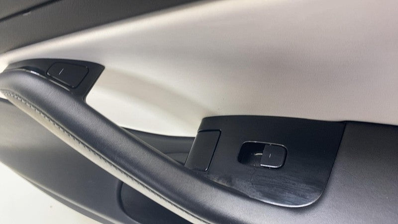 1105094-00-D ⭕ 17-20 Tesla Model 3 Front Passenger Side Interior Door Panel Trim Card Right