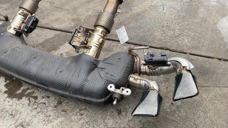 ⭕ 2022-2024 Chevrolet Chevy Corvette 6.2 V8 Exhaust System Rear Muffle