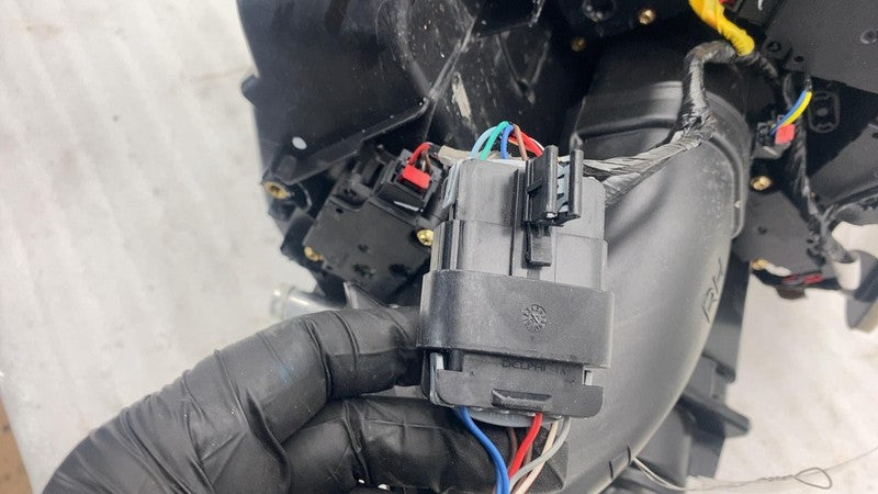 P11-M70100-03 ⭕ 22-24 Lucid Air AC Heater Ventilation Box w/ Radiator Assembly P11-M70100-03