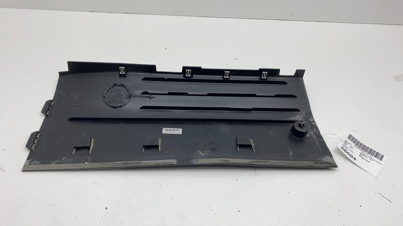 ⭕ 2022-2024 R1T Rear Left Driver Side Underbody Battery Shield Cover P