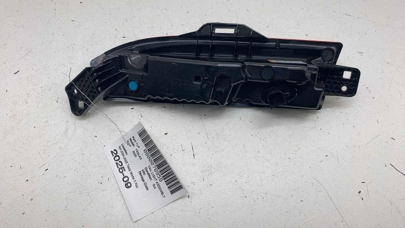 1712514-00-E ⭕24-25 Model 3 Rear Right Lower Bumper Taillight Lamp LED Reflector 1712514-00-E