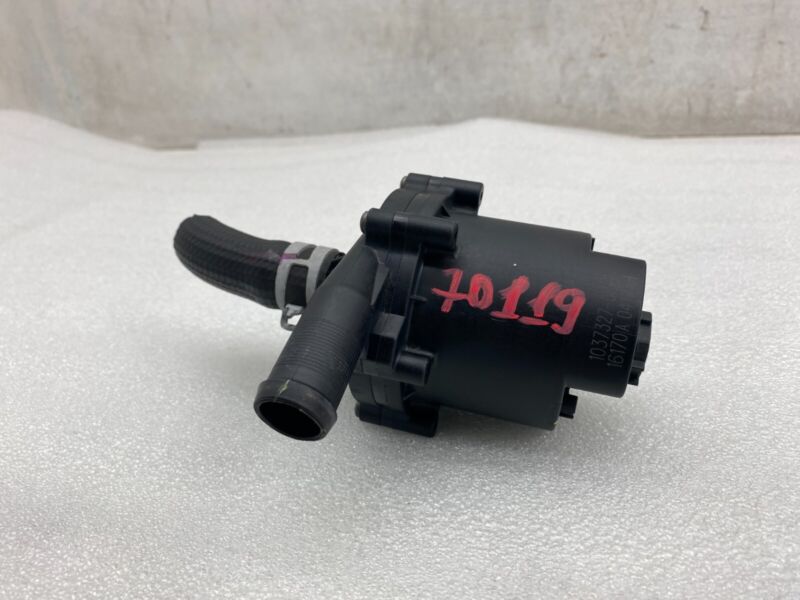 2016-2020 Tesla Model S X Cooling System Auxiliary Water Coolant Pump FWD Assy