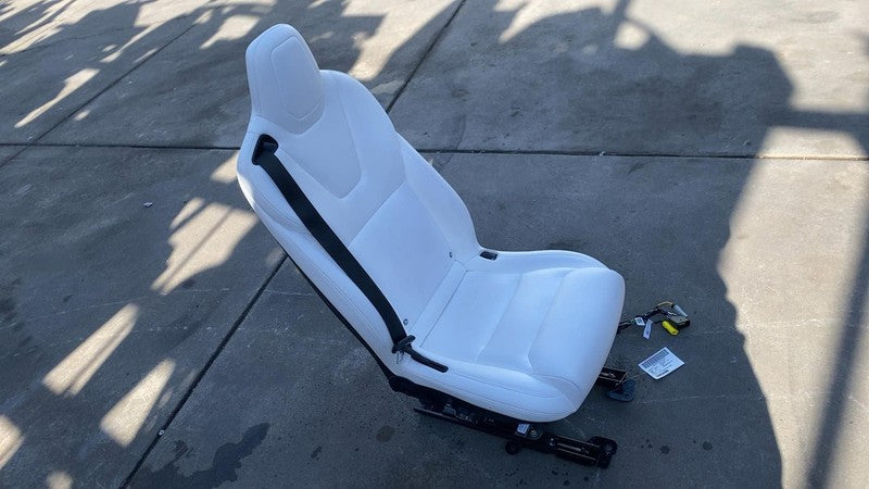 ⭕ 2016-2020 Tesla Model X Rear Passenger Side 2nd Row Seat Right Leath