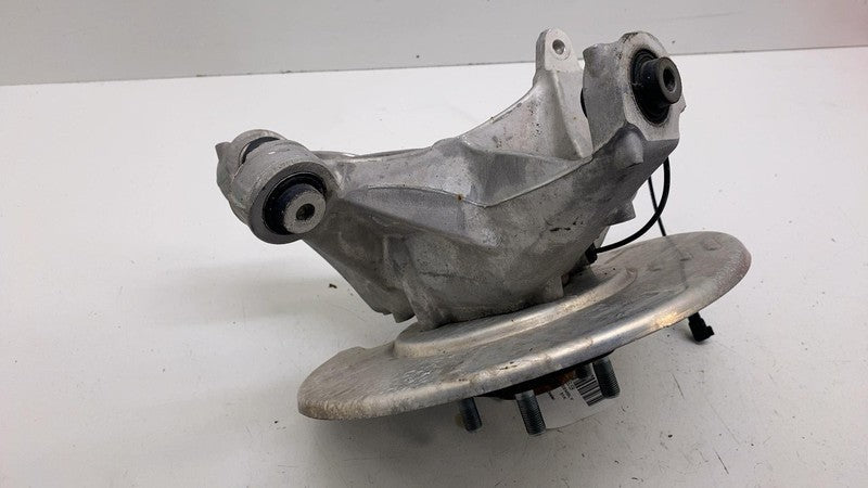 ⭕ 20-24 Model Y Rear Left Spindle Knuckle Hub & Dust Shield LH AWD 118