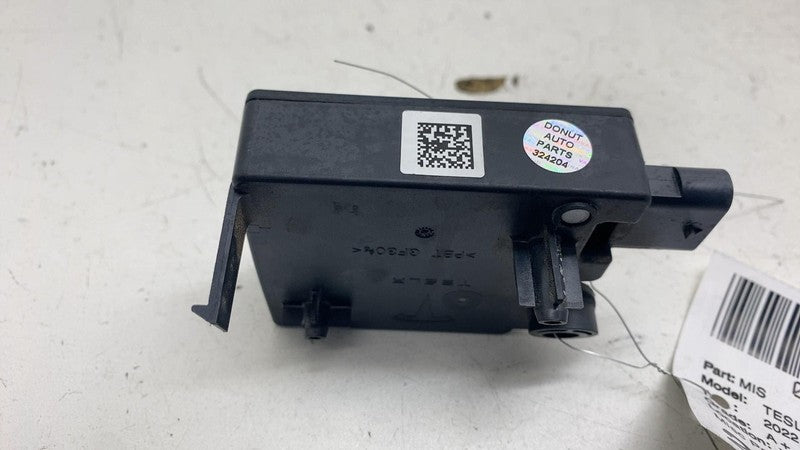 ⭕ 17-23 Tesla Model 3 Rear Bumper BCM Computer Body Control Module 109