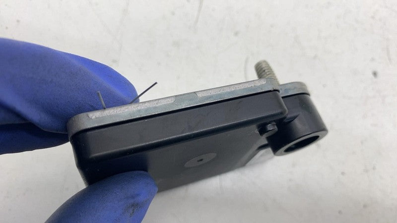 ⭕ 2021-2025 Tesla Model X Interior Cabin Radar Sensor Module Unit 1607