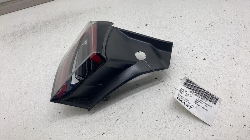 ⭕ 17-22 Model 3 Rear Driver Side Exterior Taillight Outer Tail Lamp Le