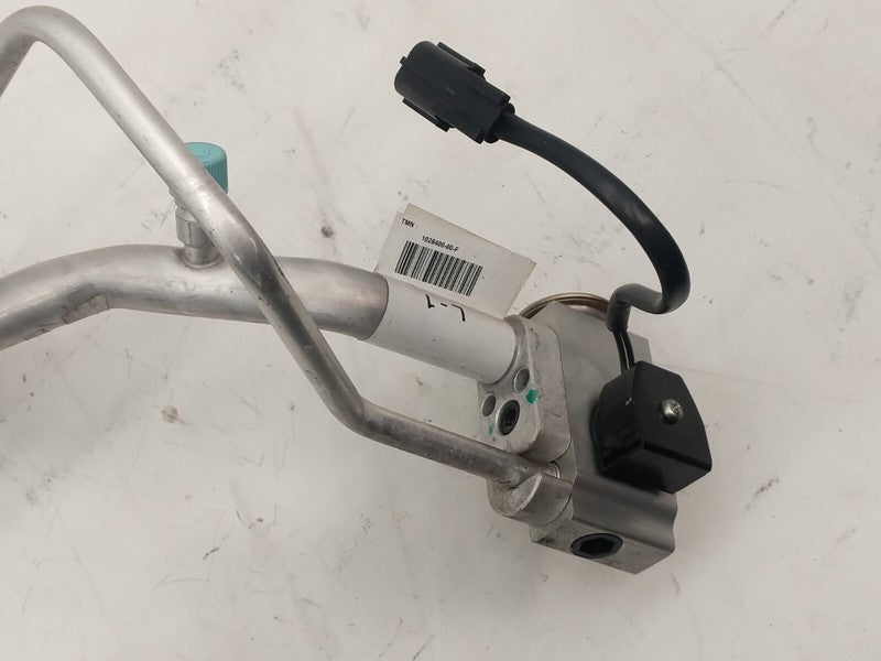 1028400 00 F ⭕ 12-15 Model S HVCC Suction Liquid Air Conditioning Line w/ Valve 1028400-00-F