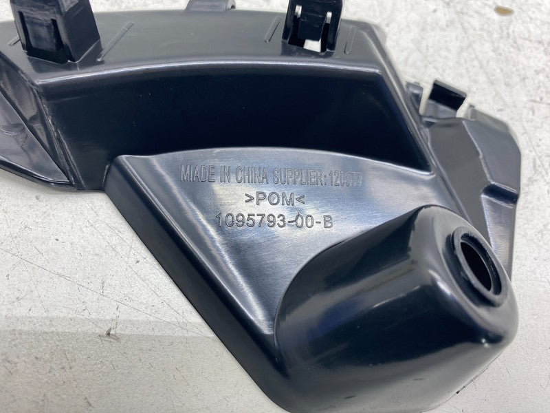 1095793 00 B ⭕ 2017-2026 Tesla Model X Front Left Fender Mount Support Bracket 1095793-00-B