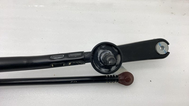 ⭕ 2018-2023 Jeep Wrangler Front Windshield Wiper Linkage w/ Motor 0682