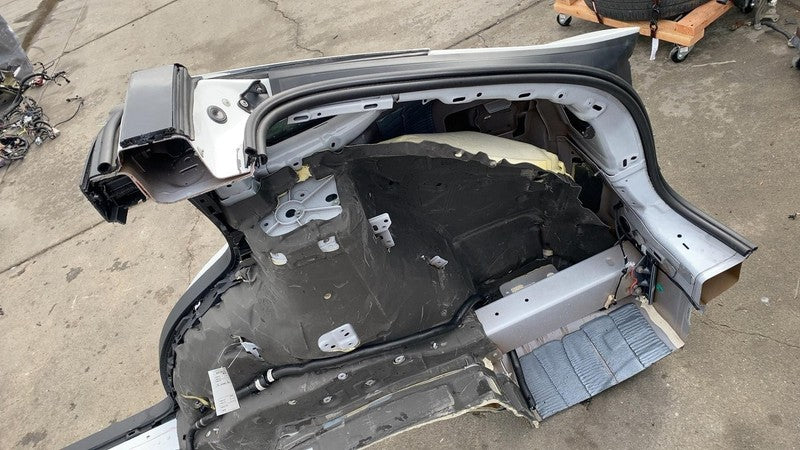 ⭕ 16-20 Tesla Model X Rear Passenger Side Quarter Panel Cutout Right W