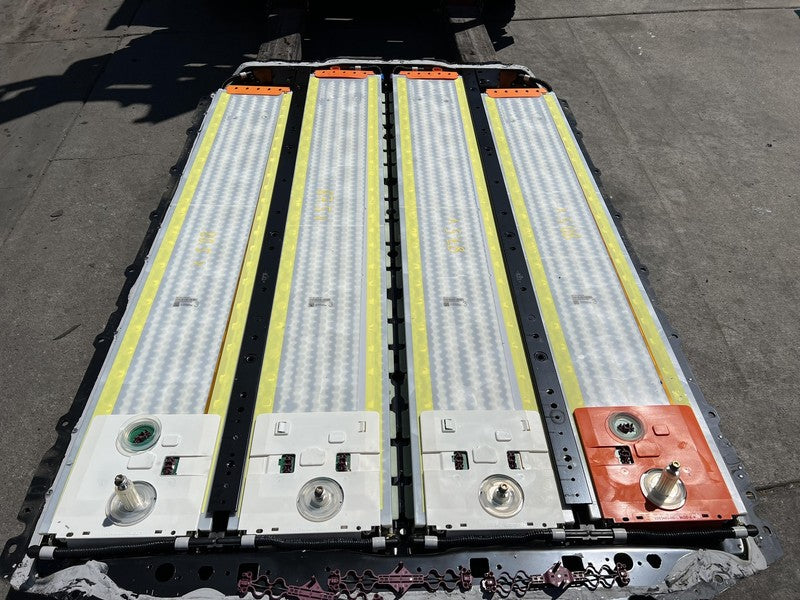 1104422-02-W 2020-2023 Tesla Model Y MW Long Range Battery Pack 4 Modules 1104422-02-W