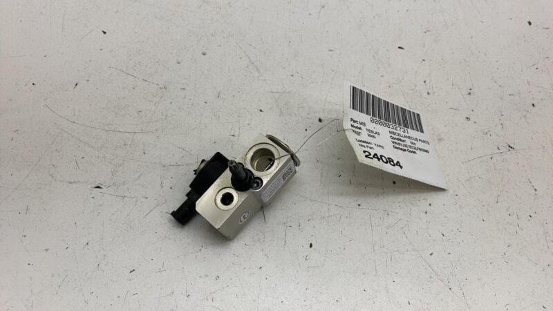 110187800A 17-23 Model 3 Air Conditioner AC HVAC Heater Core Valve Tube Sensor 1101878-00-A
