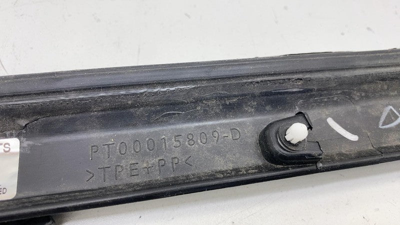 ⭕ 22-24 Rivian R1T Front Driver Side Hood Drip Trim Molding Left LH PT