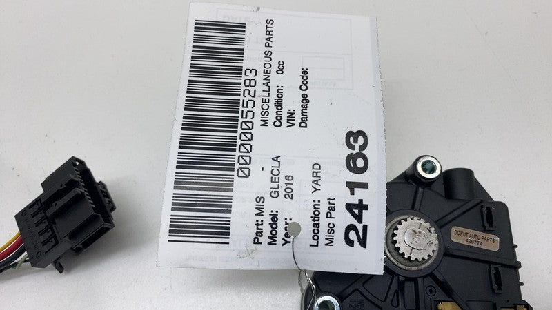 A1668200208 Mercedes-Benz GLE350 Panoramic Sunroof Sun Shade Motor +  Wire Harness Connector