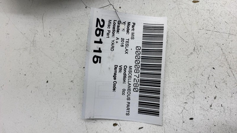 ⭕ 16-20 Model X Front Passenger Side Fog Light Lamp Right (DAMAGE) 103