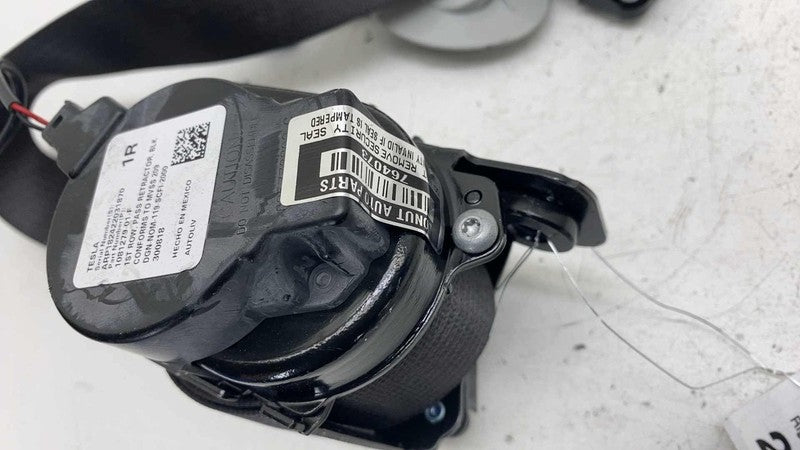 108127901F ⭕ 2017-2023 Tesla Model 3 Front Right 1st Row Seat Belt & Retractor 1081279-01-F