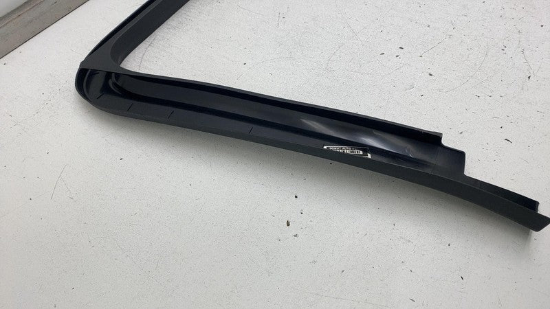 PT00001182G ⭕ 2022-2024 Rivian R1T Front Right Side Door Interior Garnish Trim PT00001182-G