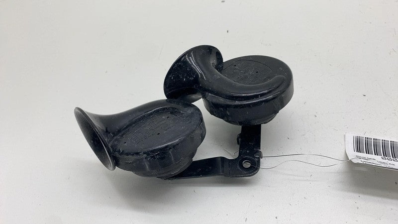 1486943-00-A ⭕ 2017-2023 Tesla Model 3 M3 High + Low Pitch Tone Horn w/ Bracket 1486943-00-A