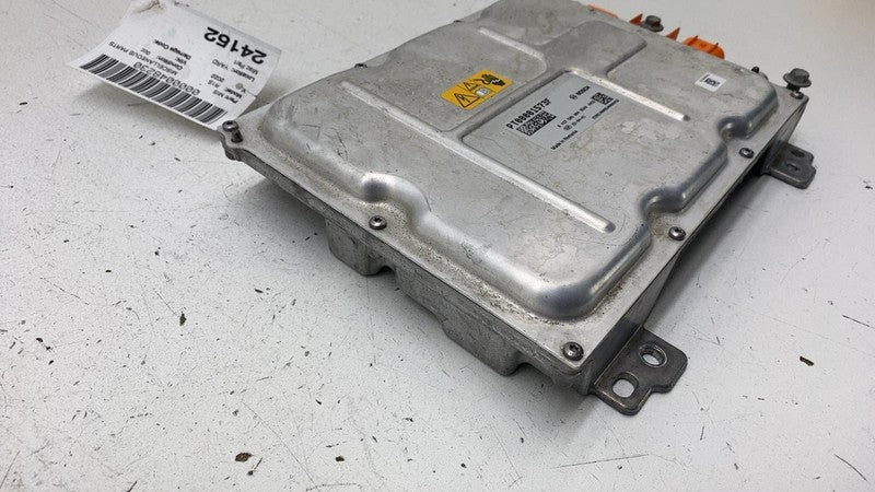 PT00001573 F 2022-2024 Rivian R1T R1S Front DC to DC Power Converter Control Module Unit OEM