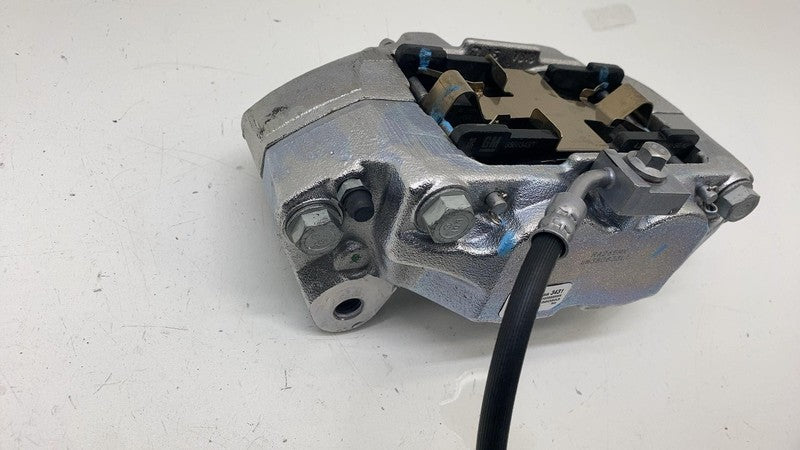 ⭕ 2025 Chevrolet Silverado 1500 Front Right Brake Caliper w/ Hose Line