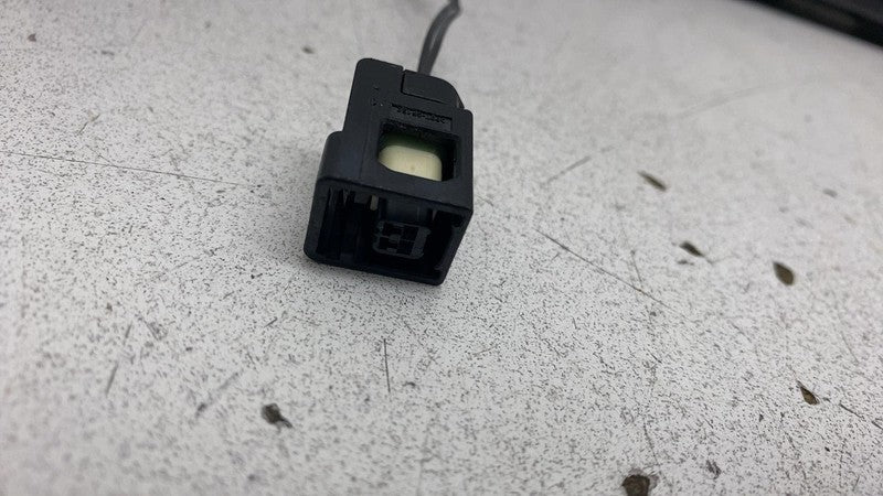 104159400D 2016-2023 Tesla Model X Rear Right Trunk Liftgate Door Pinch Sensor 1041594-00-D