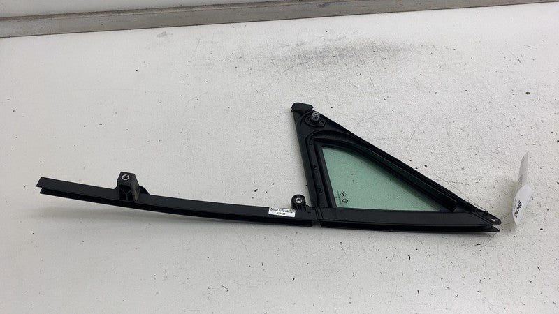 ⭕ 2023 Rivian R1T Passenger Side Door Corner Glass Right Assembly PT00