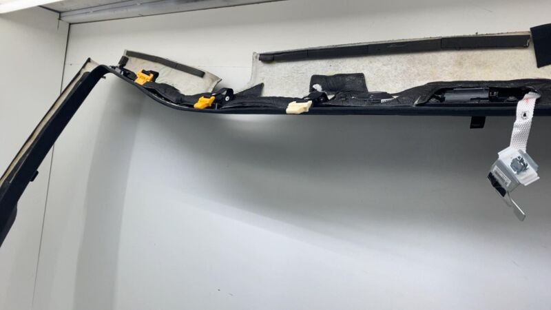 248640300C 2021-2024 Tesla Model S Panoramic Roof Headliner Headlining Ceiling Trim Black