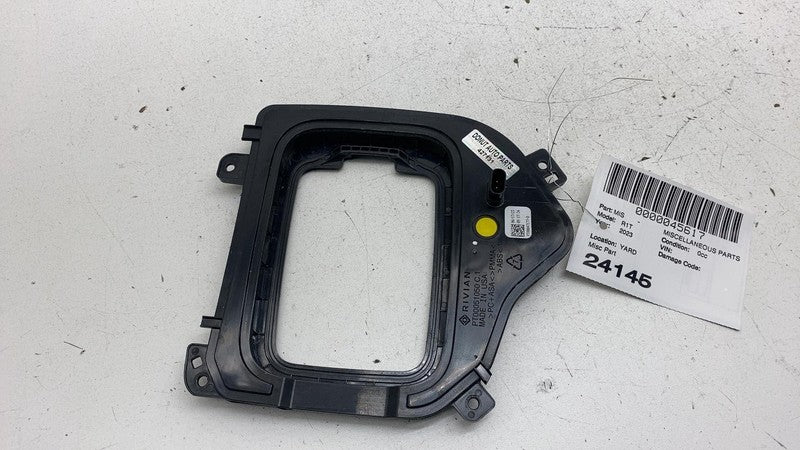 PT00051050C ⭕ 22-24 Rivian R1T R1S Front Left Charge Port inlet Bracket Mount PT00051050-C