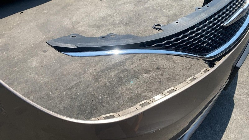 ⭕ 2017-2020 Chrysler Pacifica Front Bumper Cover w/ Fog Light & PDC Gold - PTE