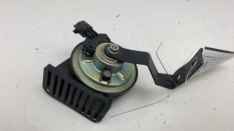 ⭕ 21-23 Polestar 2 Rear Passenger Side Low Note Tone Horn Signal Right