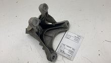 ⭕ 2021 BMW 530e Passenger Side Engine Support Bracket Clamp Right RH OEM 6870756