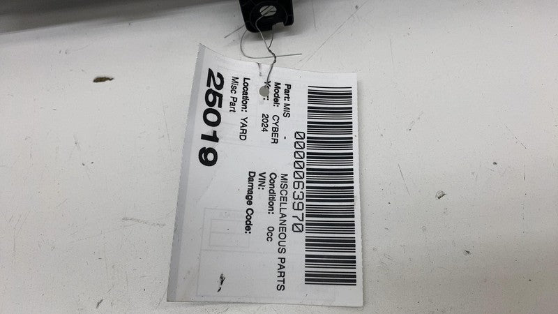 185173000H ⭕24-25 Tesla Cybertruck Foundation Series Front Dash IP Aerobracket 1851730-00-H