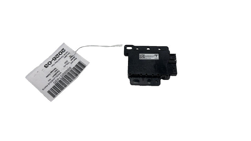 ⭕ 17-23 Tesla Model 3 Y Center Console USB/AUX Hub Control Module 1522