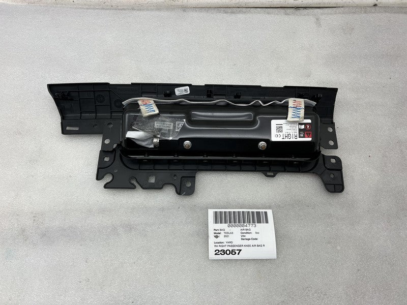 1077826-00-D ❇️17-23 Tesla Model Y 3 Right Knee Airbag Passenger Safety Module RH OEM 1077826