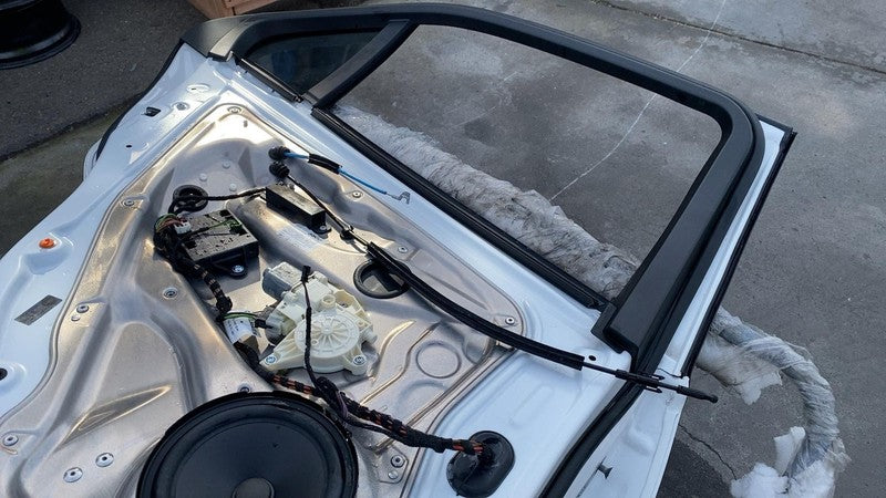 ⭕ 2010-2016 Mercedes-Benz E350 E400 Rear Driver Side Door Shell Panel Left White