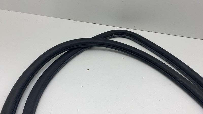 ⭕ 2016 Chevrolet Silverado 1500 Rear Door Body  Weatherstrip Rubber Se