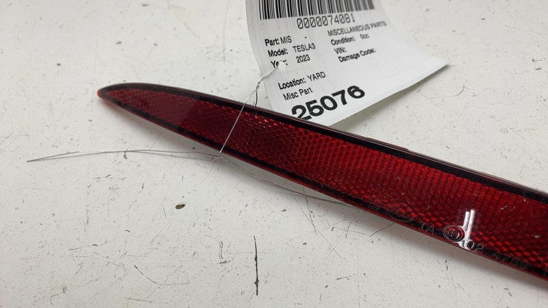 ⭕ 17-23 Tesla Model 3 Rear Driver Side Bumper Light Reflector Lamp Lef