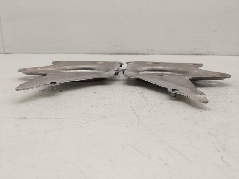 6008492 00 B 12-15 Model S Rear Left/Right Subframe Shear Plate Retainer Bracket 6008492-00-B